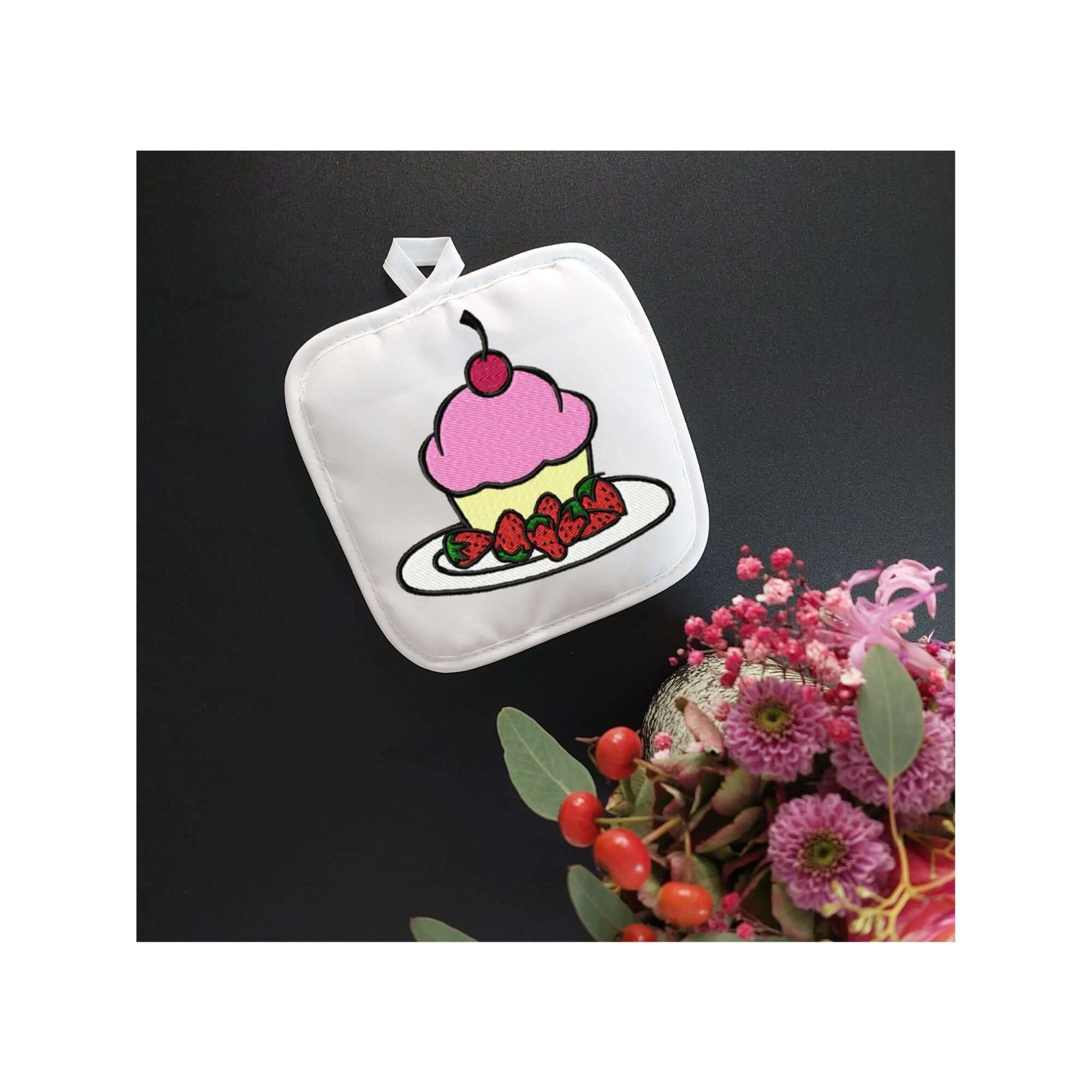 Strawberry Cupcake - Machine Embroidery – 3 sizes